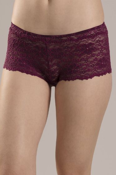 Nina Von C. Millefleurs Hipster